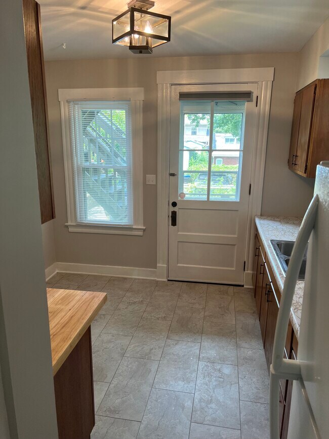 Photo - 1635 Eastern Pky Unit 1