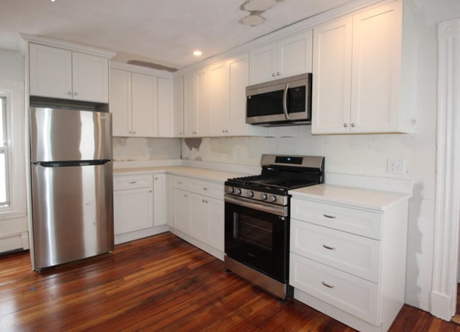 Building Photo - 12 Albion Pl Unit 2 Rental