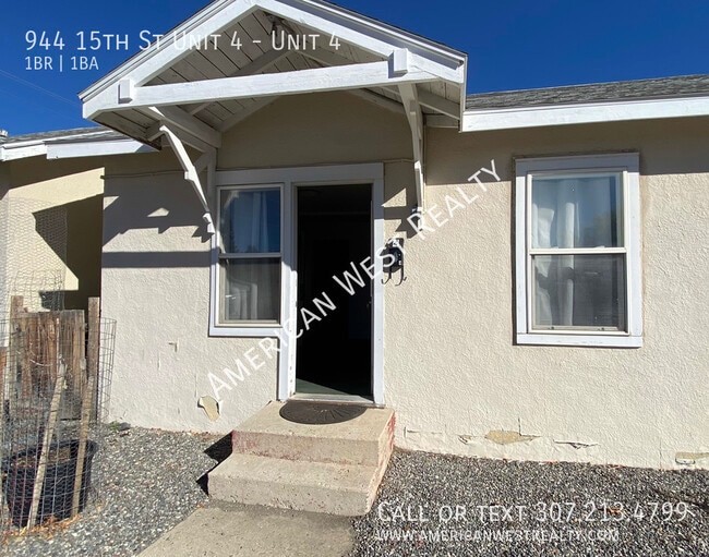 Building Photo - 944 15th St Unit 4