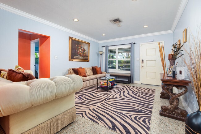 Photo - 145 SE 3rd Ave