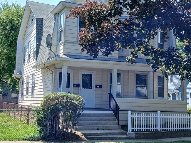 Building Photo - 271 Swanson Ave Unit 271 Swanson Ave.