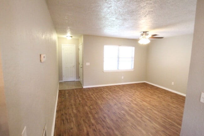 Photo - 4029 N Nicklas Ave