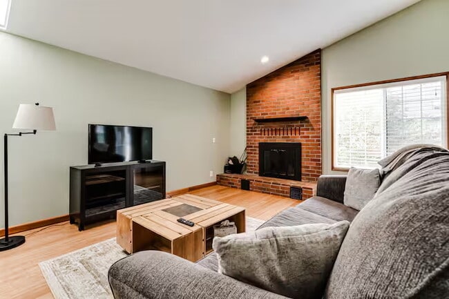 Photo - 2644 Willona Dr