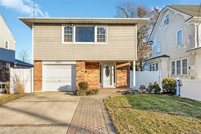 Building Photo - 2463 Rockville Centre Pkwy