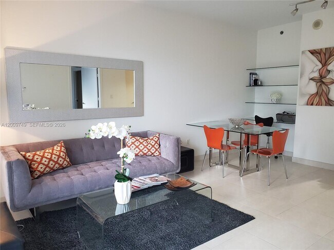 Photo - 1050 Brickell Ave Unidad 1604
