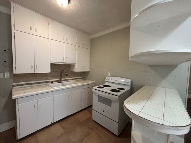 2216 Avenue O 1/2