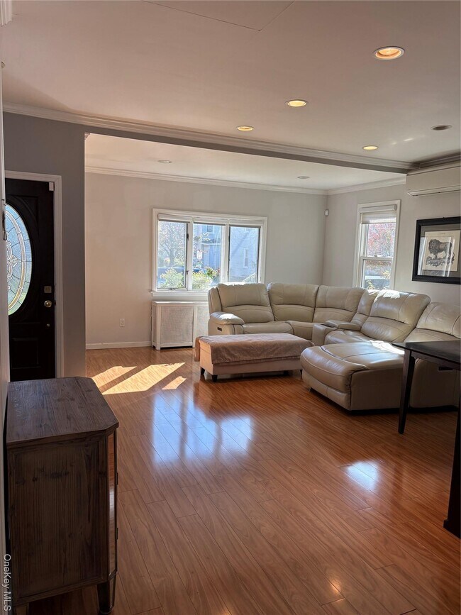 Photo - 176 Garfield Ave