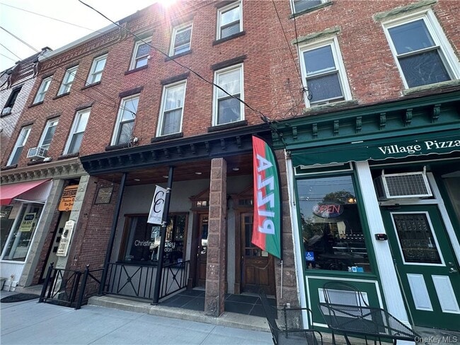Building Photo - 66 S Broadway Unit 2R Rental