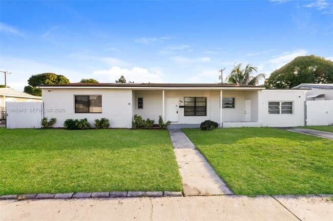 Building Photo - 3010 NW 187th St