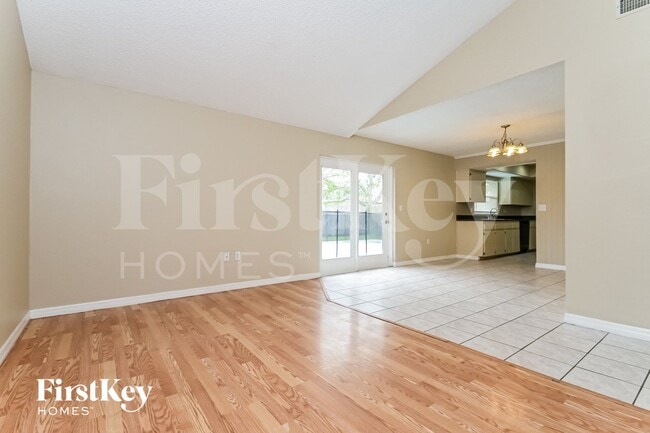 Photo - 1415 Marigold Dr