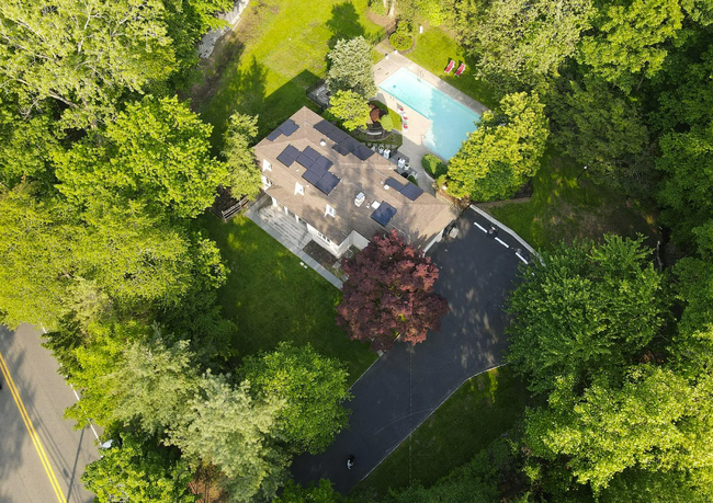 Photo - 200 Hillside Ave Casa