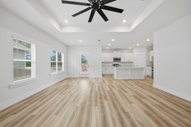 Photo - 209 Camellia Dr