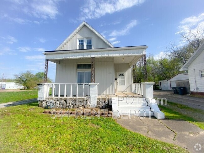 Building Photo - 412 E Riverside Dr Rental