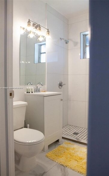 Photo - 1821 Harding St