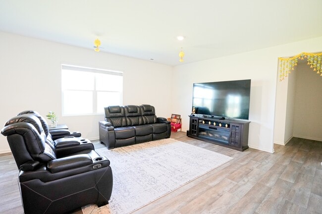 Photo - 2733 Berrywood Ln