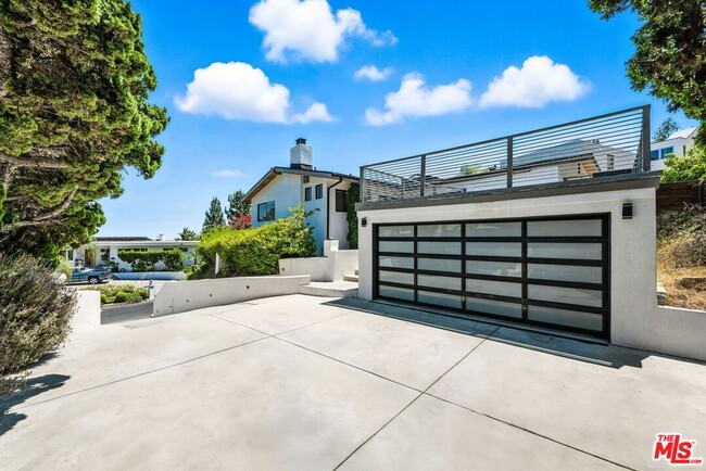 Photo - 1317 Devlin Dr