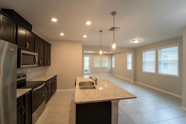 Photo - 298 Modesto Dr