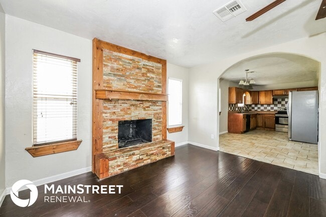 Photo - 700 SW 12th St