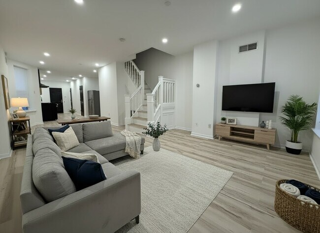 Photo - 615 S Conestoga St