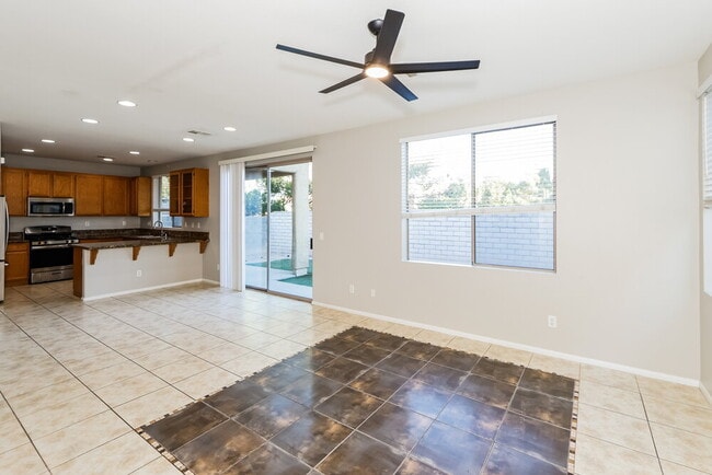 Photo - 1934 Barrel Oak Ave