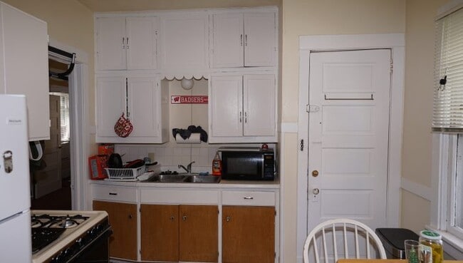Photo - 729 Clark Ct Unit 1