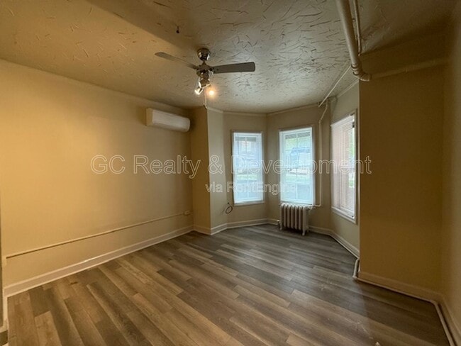 Photo - 214 Dupage St Unidad A