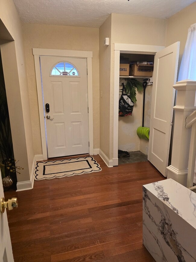 Photo - 6501 Deary St