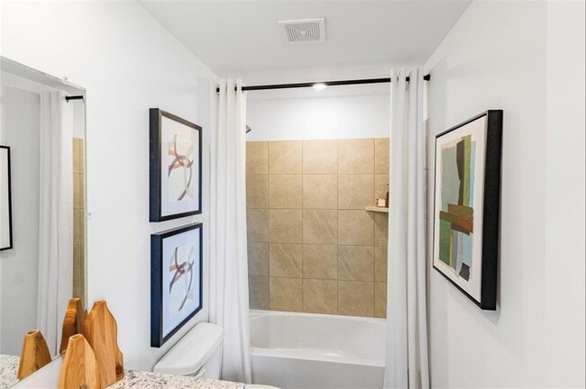 Photo - 2007 Delphine Dr