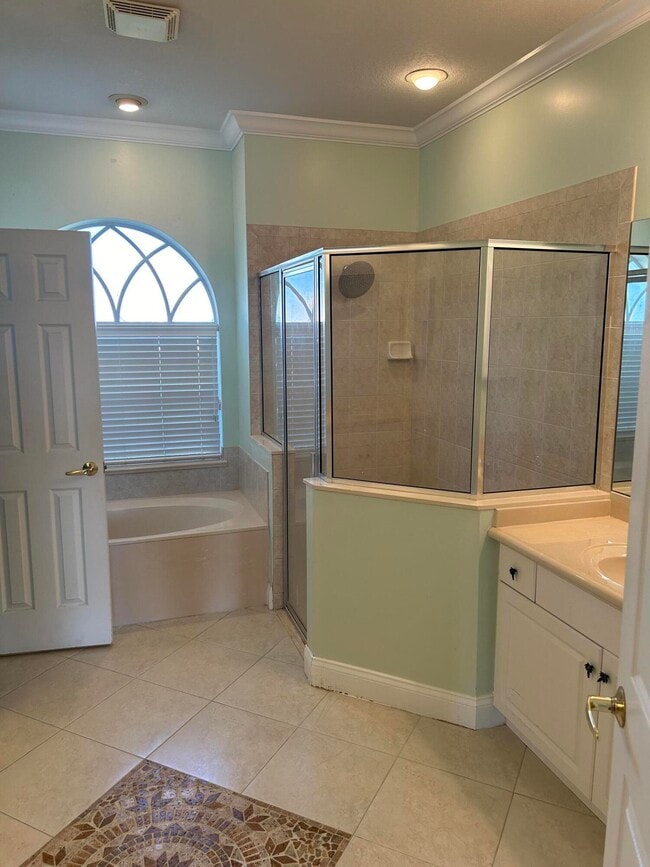 Photo - 6619 NW Omega Rd