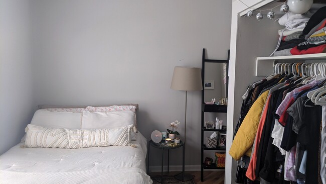 Photo - 2825 N Sheffield Ave Unidad 2824-2
