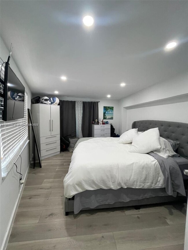 Photo - 5880 SW 15th St Unit 1