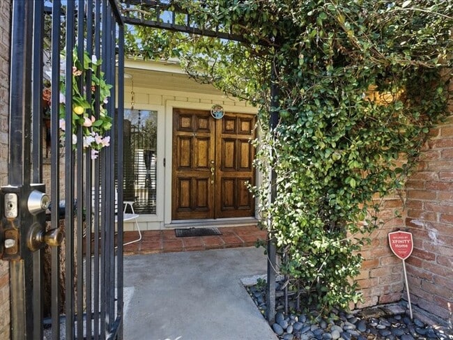 Photo - 1306 S Kirkwood Rd