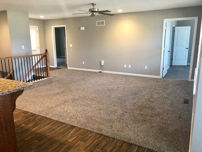 Photo - 4 Bed 2 Car Attached Villa in Blue Springs