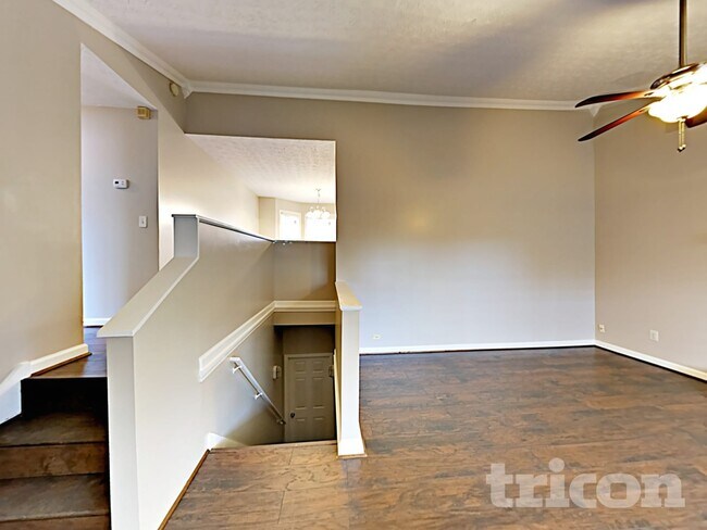 Photo - 206 Blake Dr