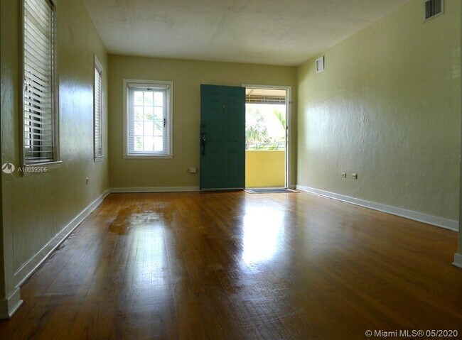 Photo - 510 76th St Unidad 3