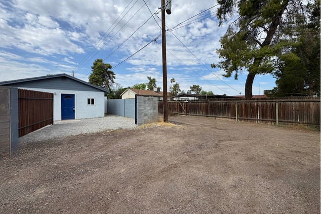 Photo - 232 W Gail Dr Unit 232 W Gail Dr 2