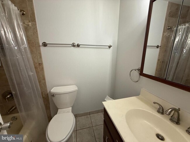 Building Photo - 11975 Shorewood Ct Rental