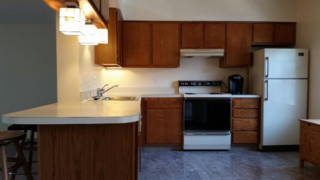 Kitchen - 3268 Niagara Sq Townhome
