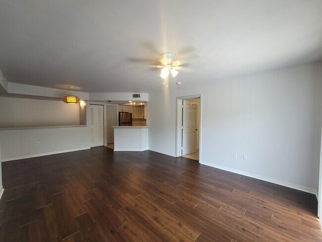 4163 N Haverhill Rd Unit 1204