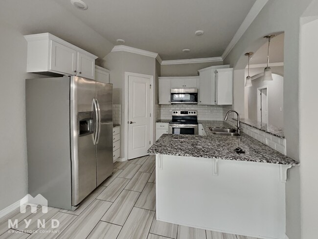 Photo - 941 Lakeview Dr