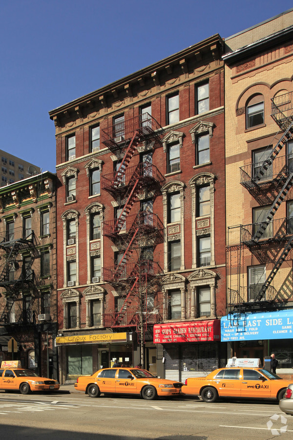 1685 First Avenue - 1685 First Avenue Apartments