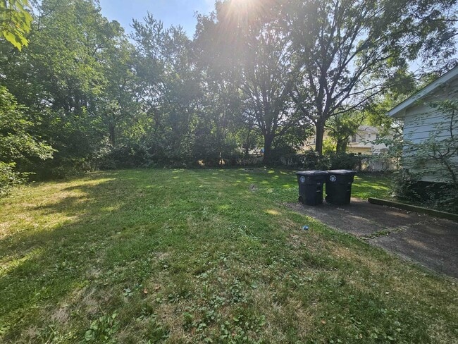 Photo - 669 Inman St Unit 669 Inman St Upstairs