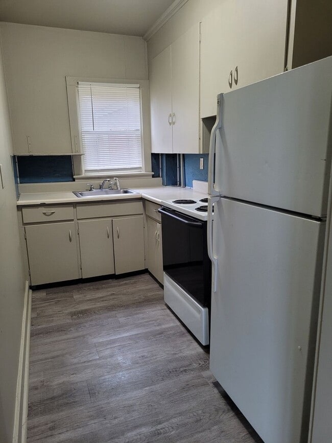 Photo - 7 N Washington St