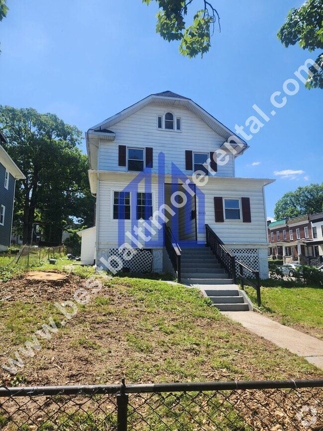 Building Photo - Spacious 8 Bedroom Single Family House in ...