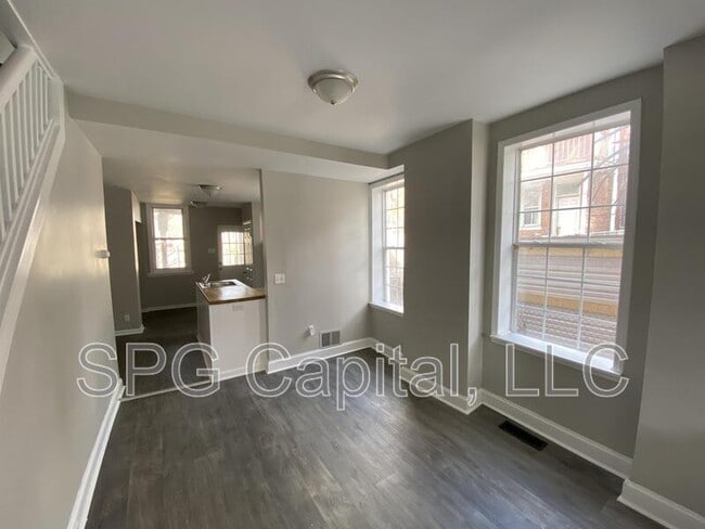 Photo - 502 Seneca St