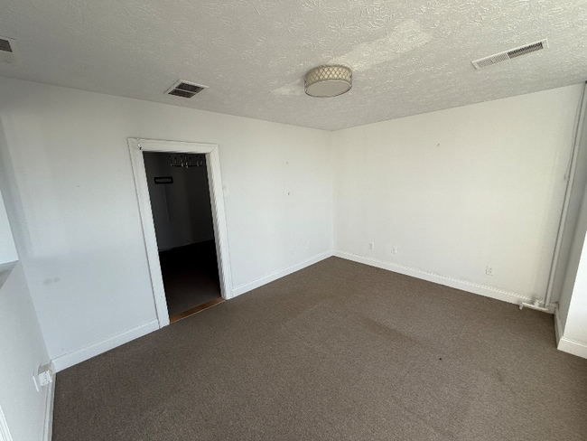 Photo - 801 Winchester Rd