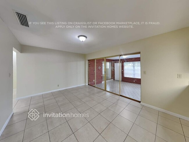 Photo - 2005 NE 62nd St