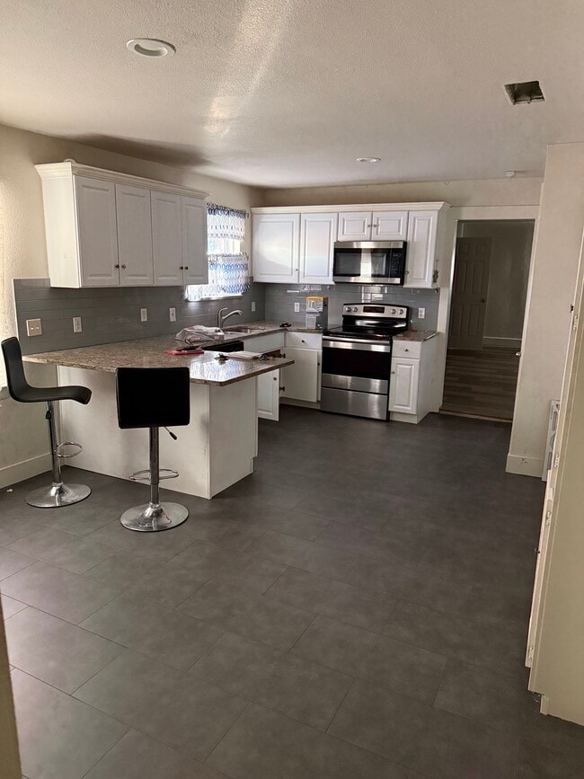 Building Photo - 922 Havenwood Dr