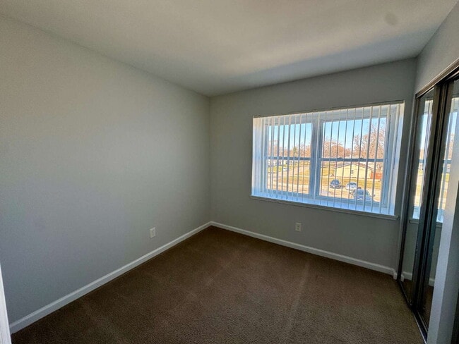 Photo - 600 E McKinley Rd Unidad Apt 3B