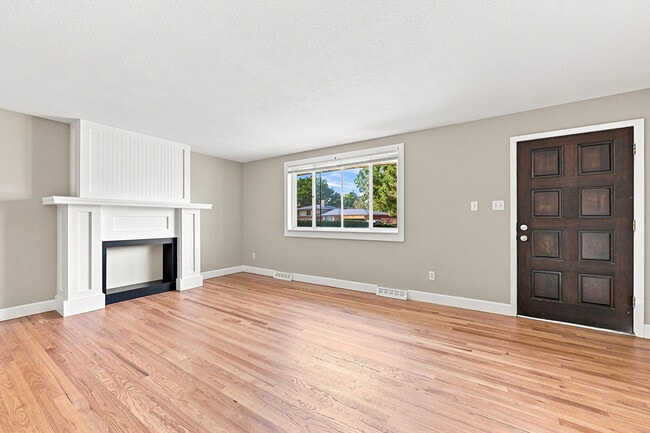 Photo - 3050 S Hobart Way